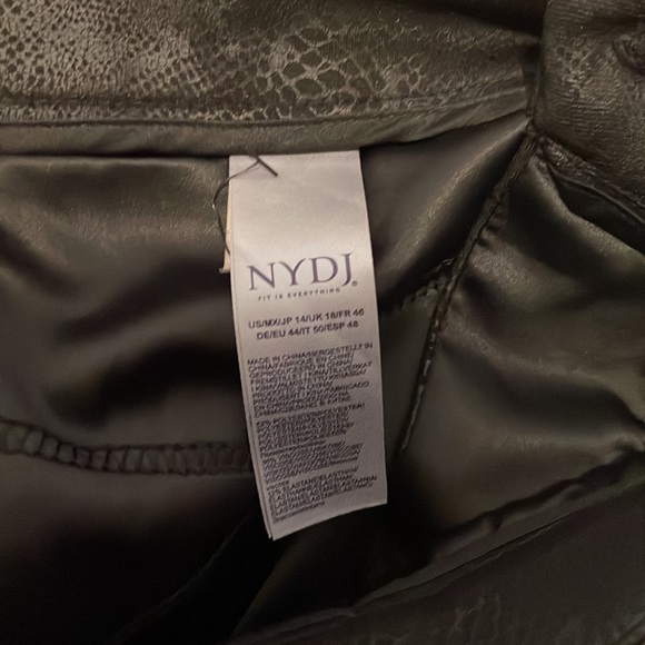 NYDJ brand new stretch black snake pants 14 - Picture 5 of 5